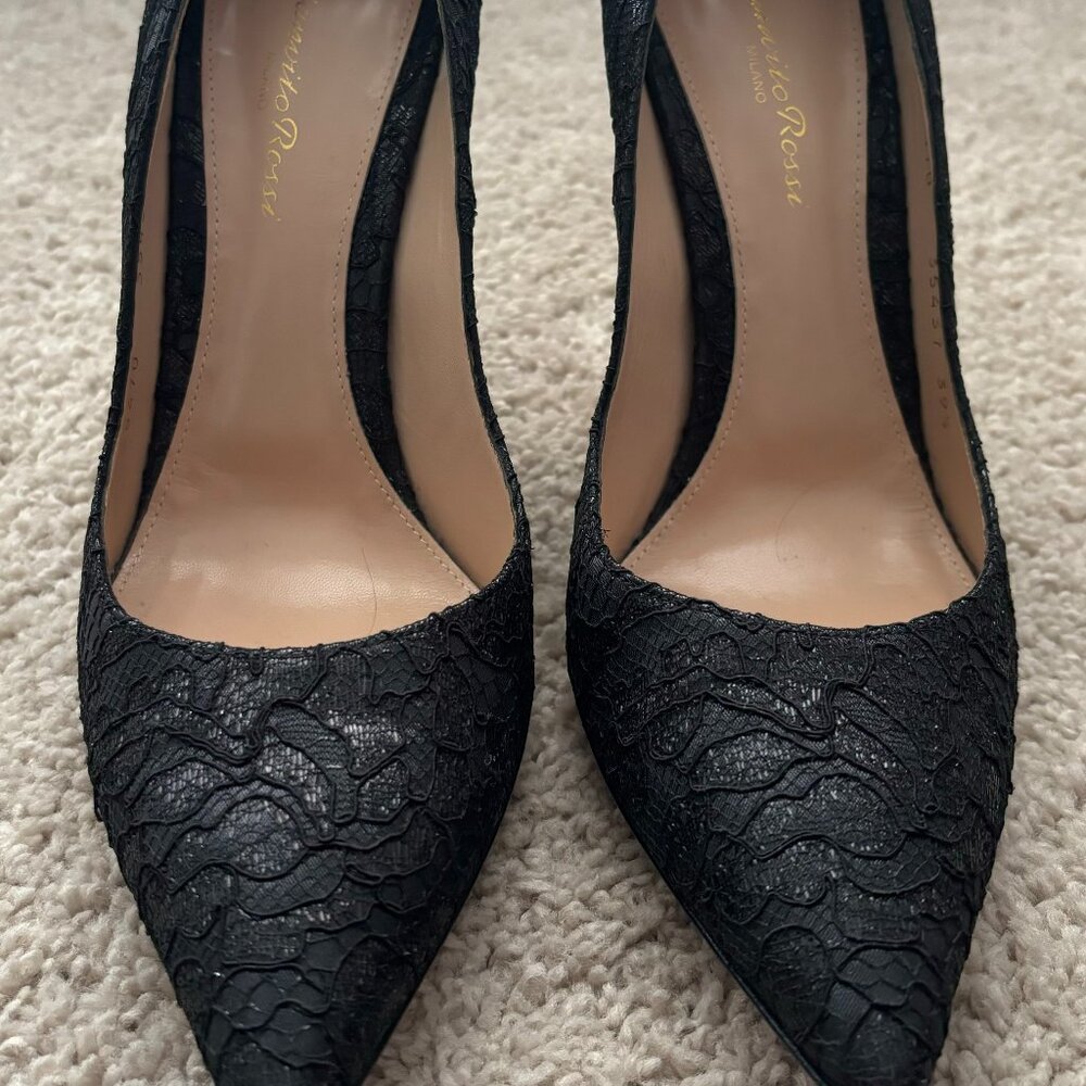 Gianvito Rossi black heels
